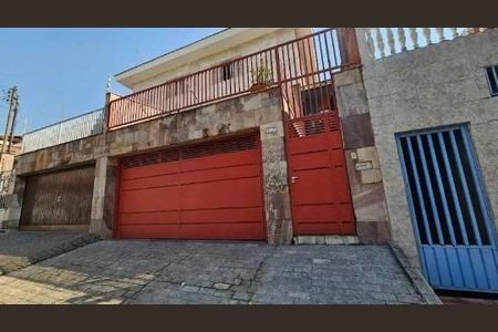 Casa à venda com 170m², 3 quartos e 2 vagas