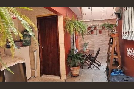 Casa à venda com 170m², 3 quartos e 2 vagas