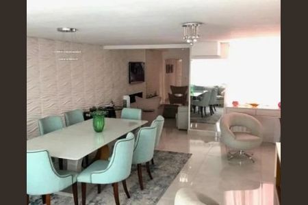 Casa à venda com 170m², 3 quartos e 3 vagas