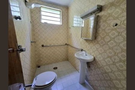 Casa à venda com 140m², 3 quartos e 2 vagas