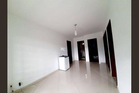 Casa à venda com 271m², 3 quartos e 4 vagas