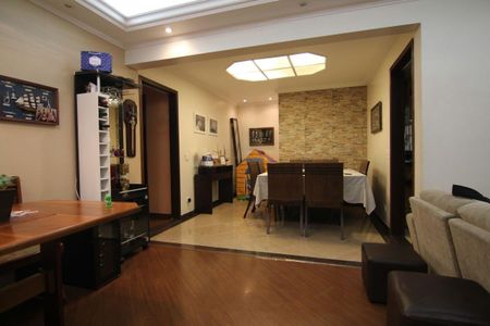 Apartamento à venda com 3 quartos, 129m² em Vila Santo Estefano, São Paulo