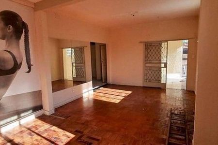 Casa à venda com 3 quartos, 150m² em Santo Antônio, Belo Horizonte