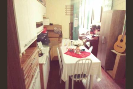 Casa à venda com 66m², 3 quartos e sem vaga