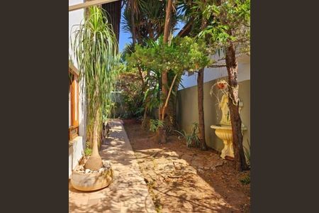 Casa à venda com 560m², 5 quartos e 4 vagas