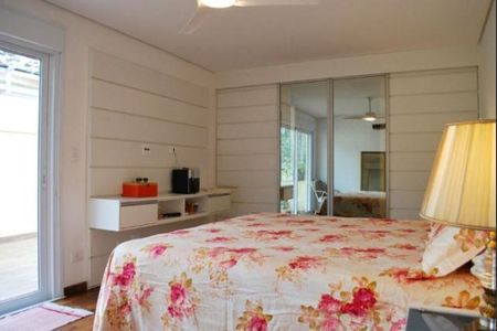 Casa de Condomínio à venda com 4 quartos, 300m² em Vila Nova Caledonia, São Paulo