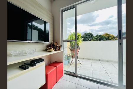 Apartamento à venda com 2 quartos, 55m² em Sapê, Niterói