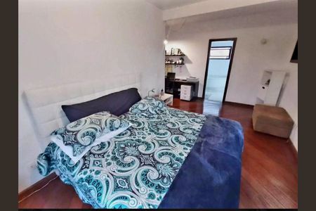 Casa à venda com 3 quartos, 401m² em Sapê, Niterói