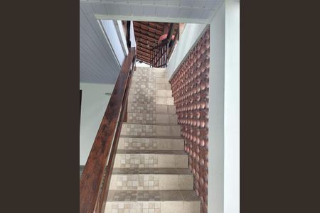 Casa à venda com 4 quartos, 360m² em Sapê, Niterói