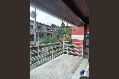 Casa à venda com 4 quartos, 360m² em Sapê, Niterói