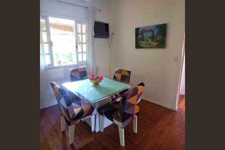 Casa à venda com 4 quartos, 279m² em Largo da Batalha, Niterói