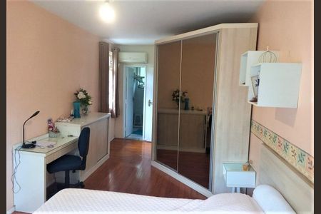 Casa à venda com 4 quartos, 279m² em Largo da Batalha, Niterói