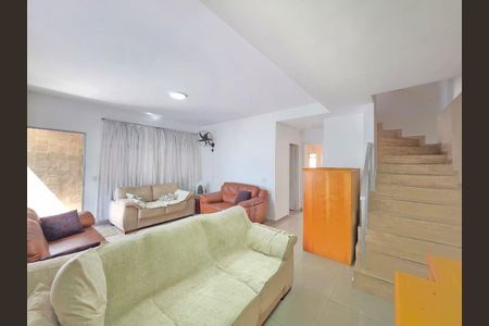 Casa à venda com 3 quartos, 150m² em Cangaiba, São Paulo