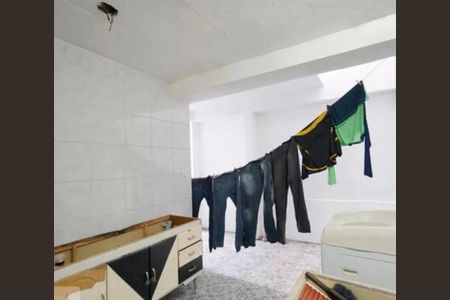 Casa à venda com 4 quartos, 233m² em Parque Boturussu, São Paulo