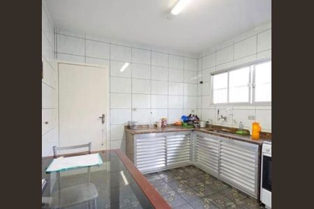 Casa à venda com 4 quartos, 233m² em Parque Boturussu, São Paulo