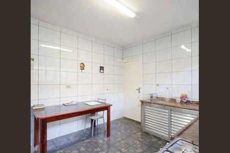 Casa à venda com 4 quartos, 233m² em Parque Boturussu, São Paulo