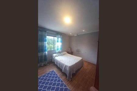 Casa à venda com 175m², 4 quartos e 2 vagas