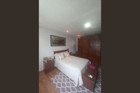 Casa à venda com 175m², 4 quartos e 2 vagas