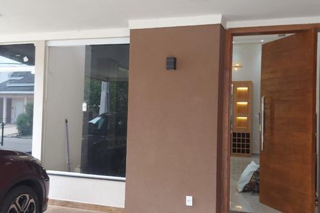 Casa à venda com 125m², 3 quartos e 2 vagas