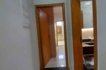 Casa à venda com 125m², 3 quartos e 2 vagas