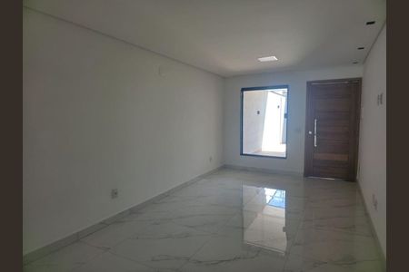 Casa à venda com 3 quartos, 90m² em Vila Marieta, São Paulo