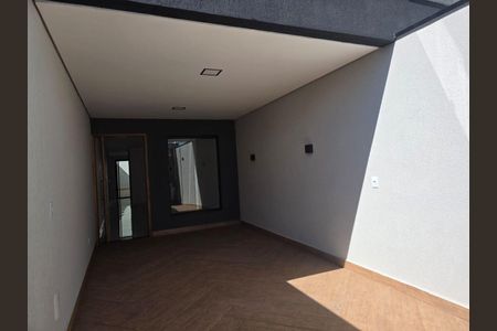 Casa à venda com 3 quartos, 90m² em Vila Marieta, São Paulo