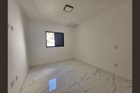 Casa à venda com 3 quartos, 90m² em Vila Marieta, São Paulo