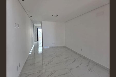 Casa à venda com 3 quartos, 90m² em Vila Marieta, São Paulo