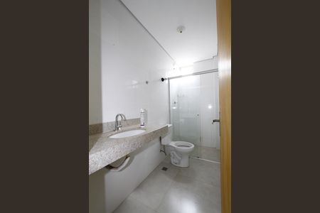 Apartamento para alugar com 72m², 2 quartos e 2 vagasBanheiro