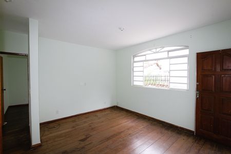 Sala de apartamento para alugar com 2 quartos, 72m² em Alto Caiçaras, Belo Horizonte