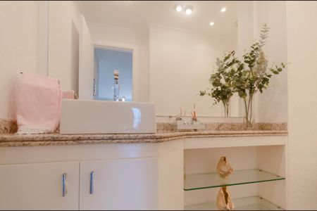 Apartamento para alugar com 101m², 4 quartos e 2 vagasLavabo