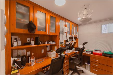 Apartamento para alugar com 101m², 4 quartos e 2 vagasEscritório