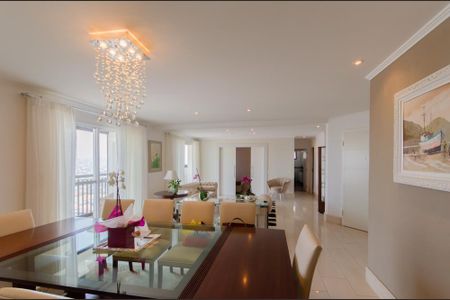 Sala de apartamento para alugar com 4 quartos, 220m² em Vila Dom Pedro I, São Paulo