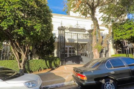 Apartamento para alugar com 101m², 4 quartos e 2 vagasFachada