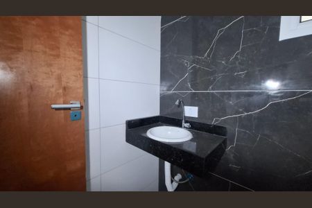 Apartamento à venda com 46m², 2 quartos e 1 vaga Apartamento à venda com 46m², 2 quartos e 1 vagaBanheiro Social