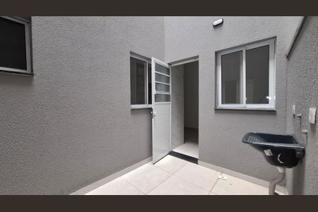Apartamento à venda com 46m², 2 quartos e 1 vaga Apartamento à venda com 46m², 2 quartos e 1 vagaÁrea de Serviço