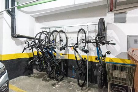 Apartamento à venda com 67m², 2 quartos e 1 vaga Apartamento à venda com 67m², 2 quartos e 1 vagaÁrea comum - Bicicletário
