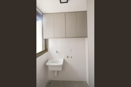 Apartamento à venda com 68m², 2 quartos e 2 vagasÁrea de Serviço 