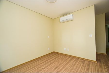 Apartamento à venda com 68m², 2 quartos e 2 vagasSuite 2