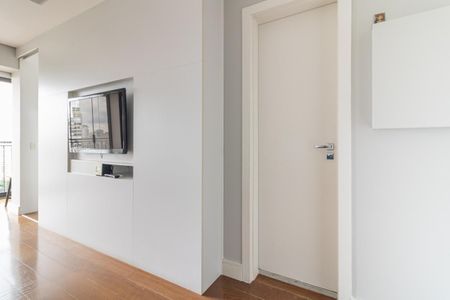 Sala de apartamento à venda com 1 quarto, 43m² em Moema, São Paulo