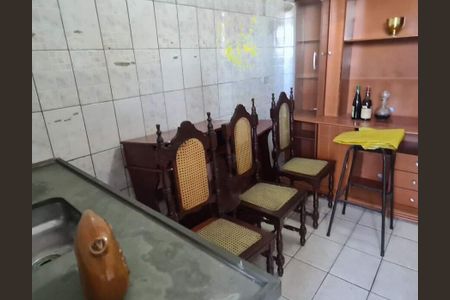 Casa à venda com 190m², 3 quartos e 6 vagas