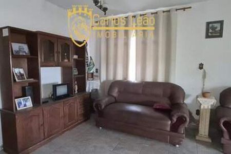 Casa à venda com 3 quartos, 720m² em Asteca, Belo Horizonte