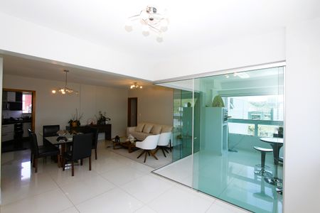 Apartamento à venda com 140m², 4 quartos e 4 vagasSala