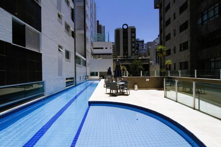 Apartamento à venda com 140m², 4 quartos e 4 vagasÁrea comum - Piscina