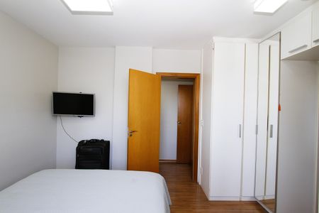 Apartamento à venda com 140m², 4 quartos e 4 vagasQuarto 1 - Suíte