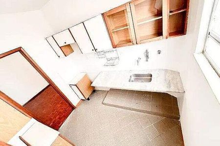 Apartamento à venda com 3 quartos, 75m² em Carlos Prates, Belo Horizonte