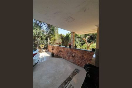 Casa à venda com 245m², 3 quartos e 4 vagas