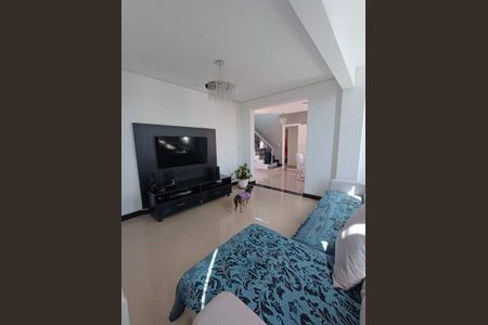 Apartamento à venda com 3 quartos, 180m² em Buritis, Belo Horizonte