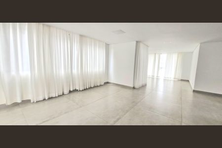 Sala de casa à venda com 4 quartos, 490m² em Célvia, Vespasiano