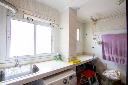 Apartamento à venda com 92m², 1 quarto e 2 vagas Apartamento à venda com 92m², 1 quarto e 2 vagasÁrea de serviço